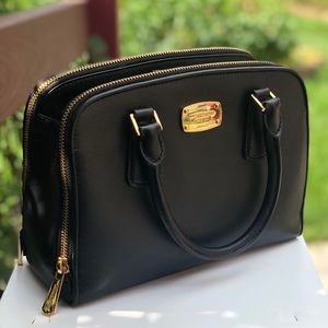SMALL MICHAEL KORS LEATHER BAG